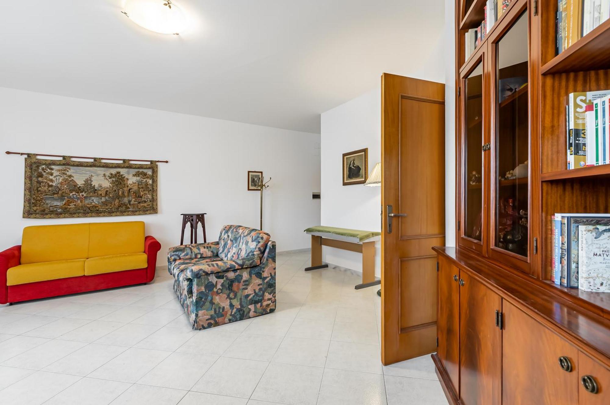 Palazzo Reale & Piazza Indipendenza Roomy Flat Palermo Esterno foto