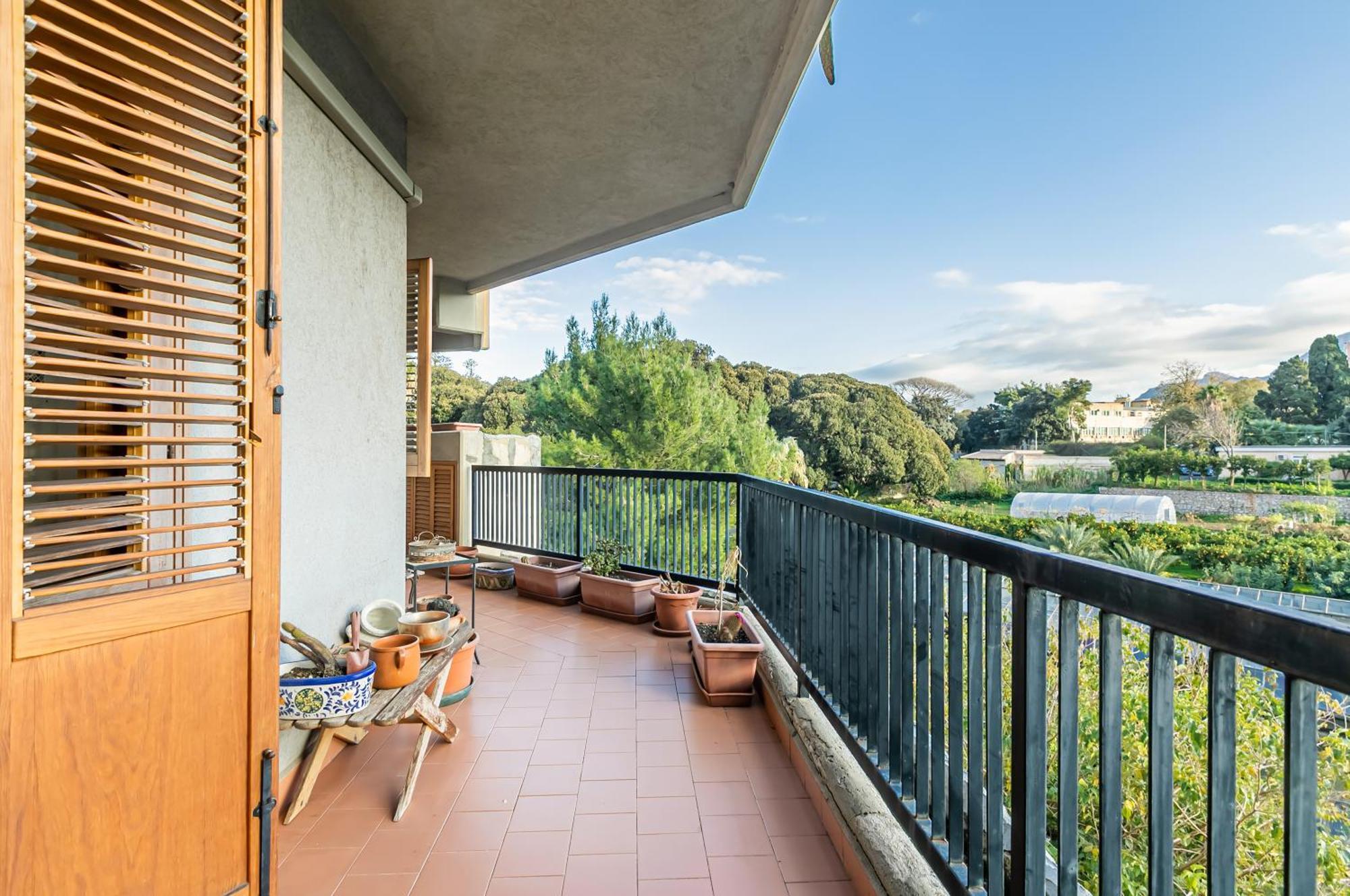 Palazzo Reale & Piazza Indipendenza Roomy Flat Palermo Esterno foto