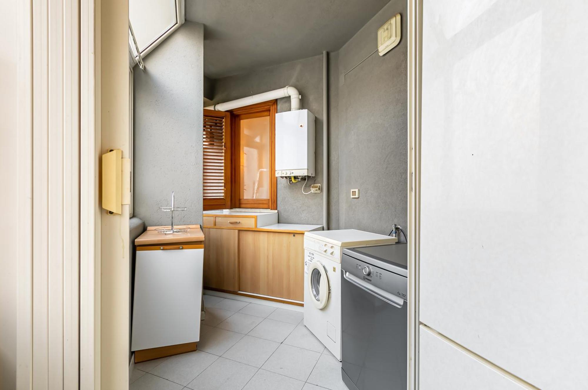 Palazzo Reale & Piazza Indipendenza Roomy Flat Palermo Esterno foto